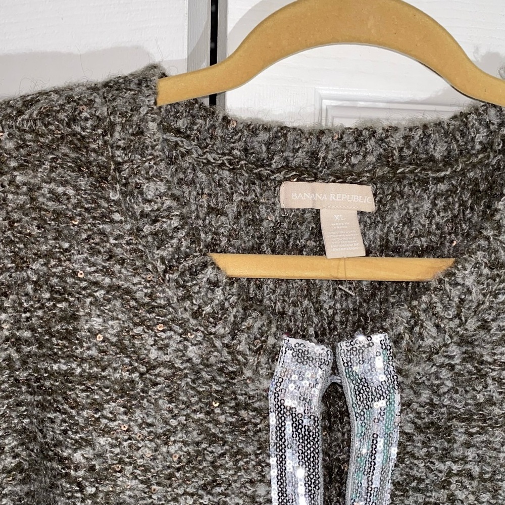 Banana Republic Cardigan Grey XL Merino Wool Blend Hook Closure Sequins GUC AA07 - Picture 2 of 7